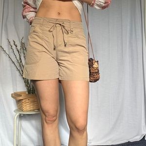 Khaki cargo style midrise shorts